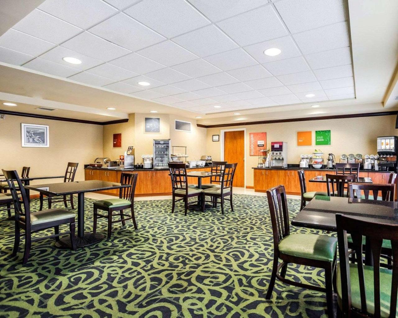 Comfort Inn Kansas City / Airport Exteriör bild